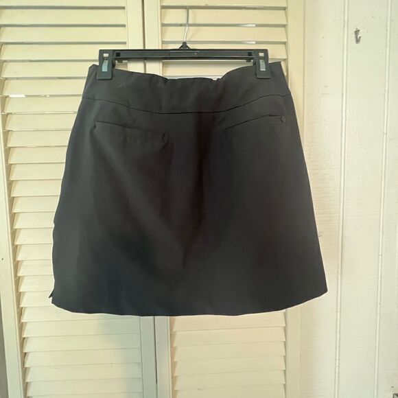 TAIL black skort with pockets - Picture 7 of 8